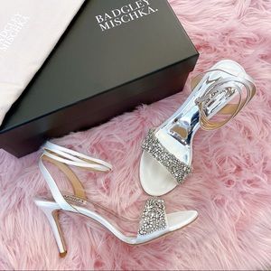 badgley mischka jen ankle strap sandal